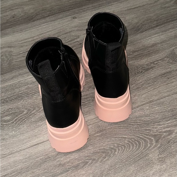 platform boots 🖤 - Picture 6 of 6